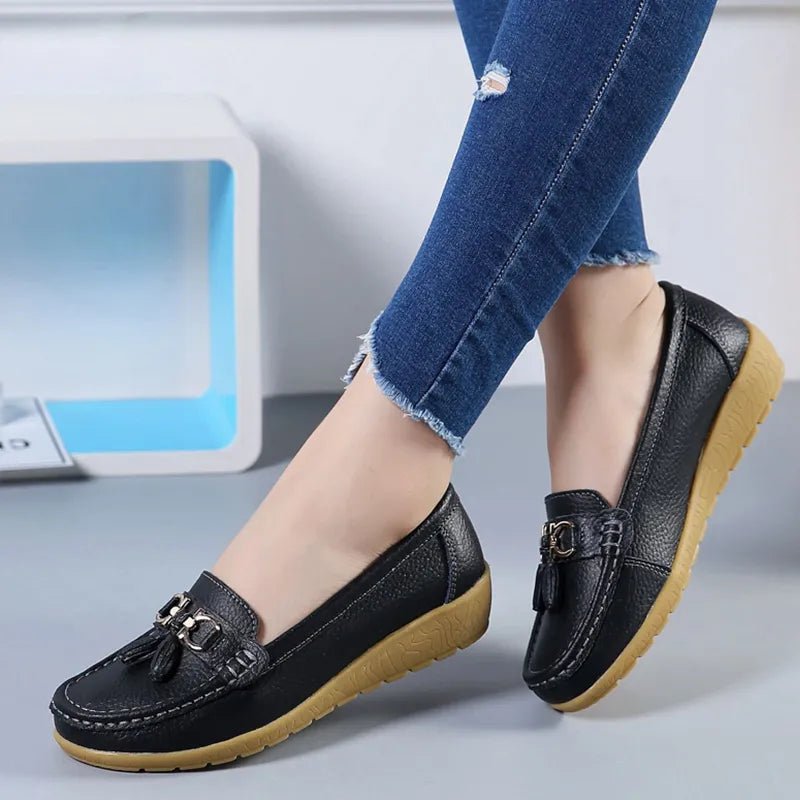 fashion-women-shoes-designer-colorful-loafers-luxury-brand-female-flats-sneakers-543532.webp