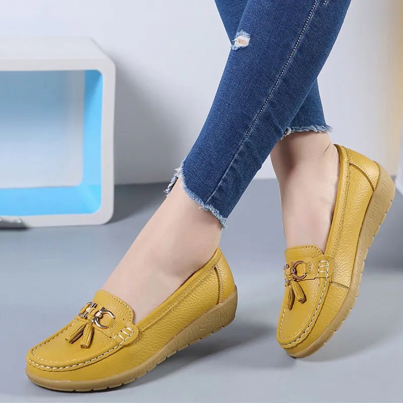fashion-women-shoes-designer-colorful-loafers-luxury-brand-female-flats-sneakers-629662.webp